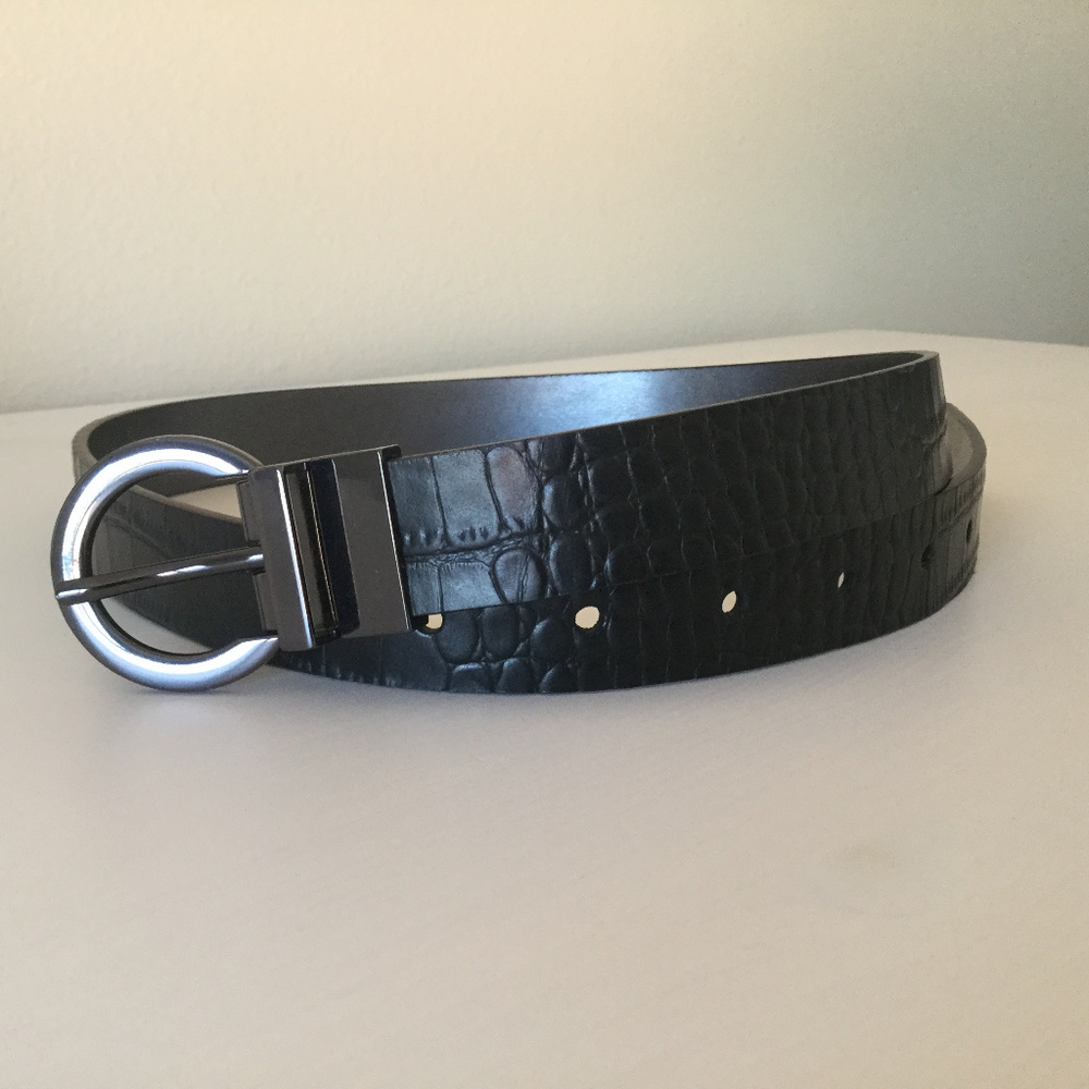 WHBM Black Leather Belt Gunmetal Round Buckle XS